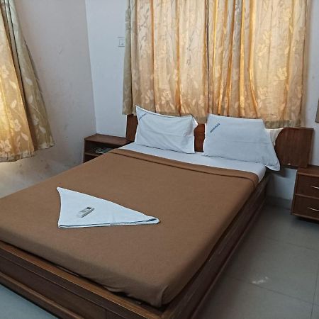 Hotel Ambika Palace Chennai Exterior photo