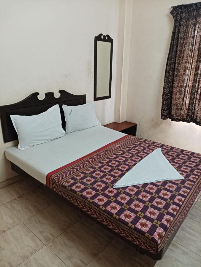 Hotel Ambika Palace Chennai Exterior photo